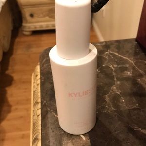 KYLIE SKIN PRODUCT